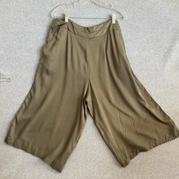 NWT GNW‎ Olive Green Wide Leg Culottes Flowy Tie Front Crops With Elastic Waist - Picture 5 of 12